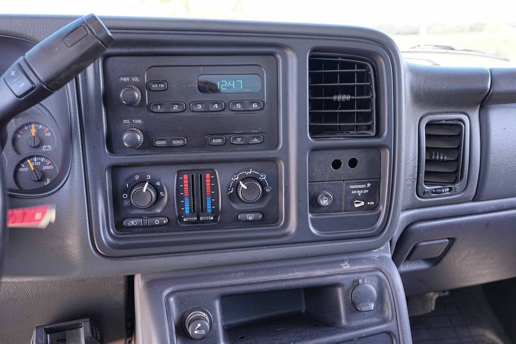 Used 2006 Chevrolet Silverado 2500 W/T w/ Heavy-Duty Power Package AWD/4WD image 25