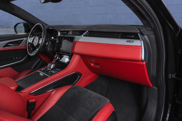 Used 2022 Jaguar F-PACE SVR AWD/4WD image 9