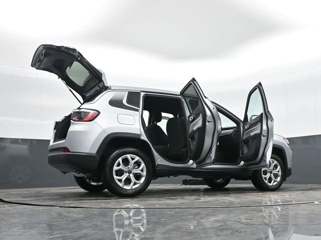 Used 2025 Jeep Compass Sport w/ Mopar Graphics Package AWD/4WD image 50