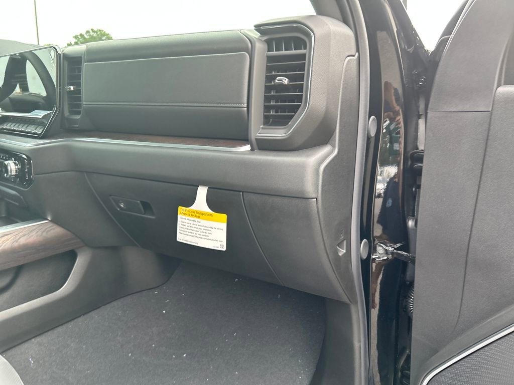 New 2026 GMC Sierra 2500 SLT w/ SLT Premium Package image 31