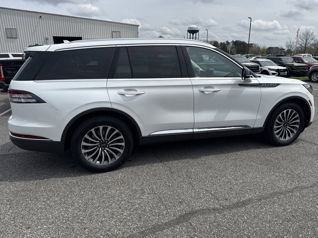 Used 2023 Lincoln Aviator Reserve image 8