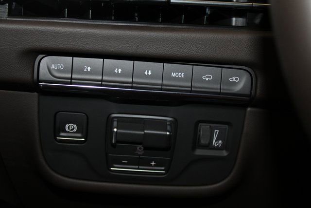 New 2026 Cadillac Escalade ESV Luxury w/ Touring Package image 28