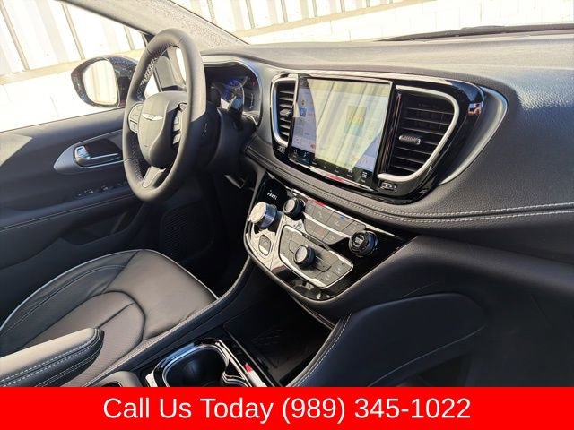 New 2026 Chrysler Pacifica Limited w/ S Appearance Package image 37