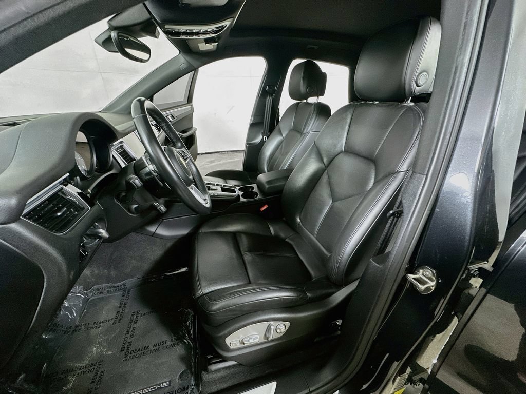 Used 2018 Porsche Macan S AWD/4WD image 17
