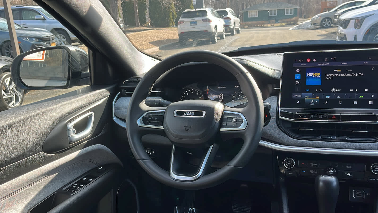 Used 2024 Jeep Compass Latitude image 27