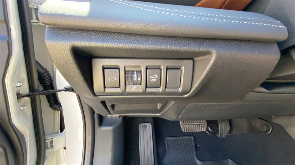 New 2025 Subaru Outback Touring XT image 30