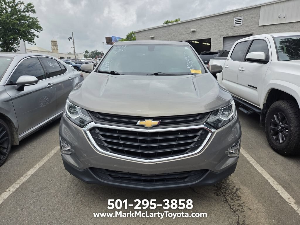 Used 2019 Chevrolet Equinox LT FWD image 2