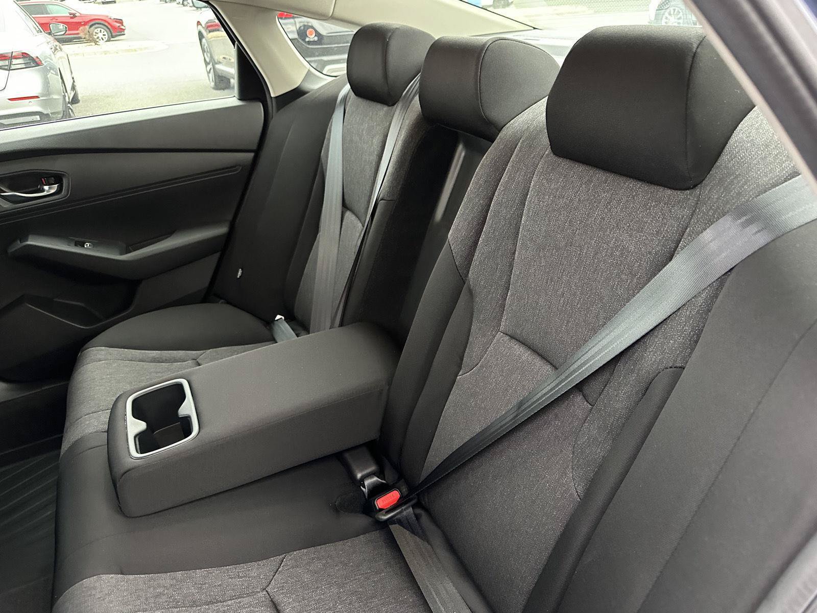 Used 2025 Honda Accord SE image 11