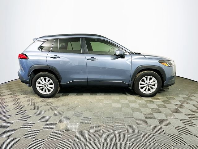 Certified 2023 Toyota Corolla Cross LE image 9