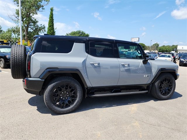 New 2025 GMC Hummer EV 2X image 2