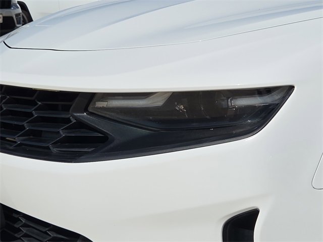 Used 2020 Chevrolet Camaro LT image 4