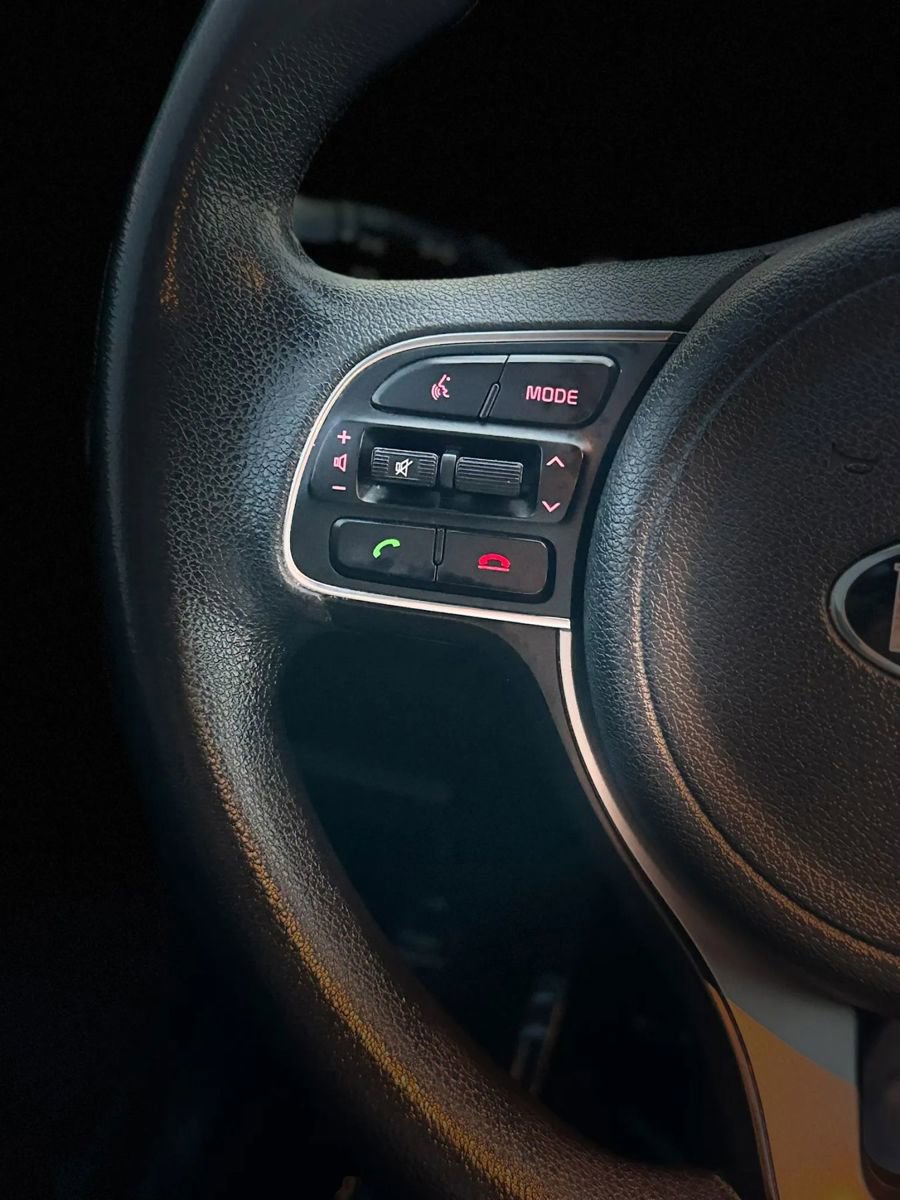 Used 2019 Kia Niro LX image 33