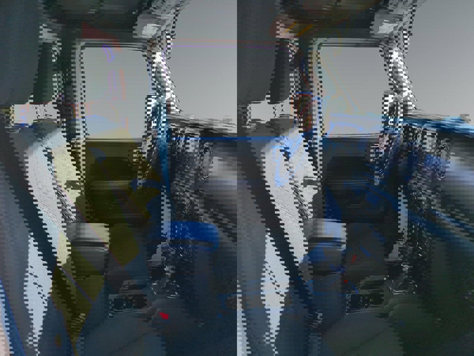 Used 2023 Jeep Gladiator Sport image 15