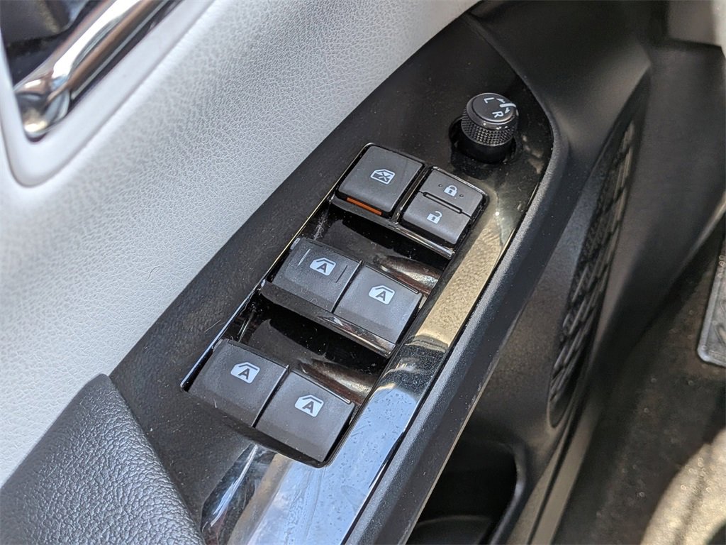 Used 2018 Toyota Prius Two w/ Prius Two Safety Plus Package image 22