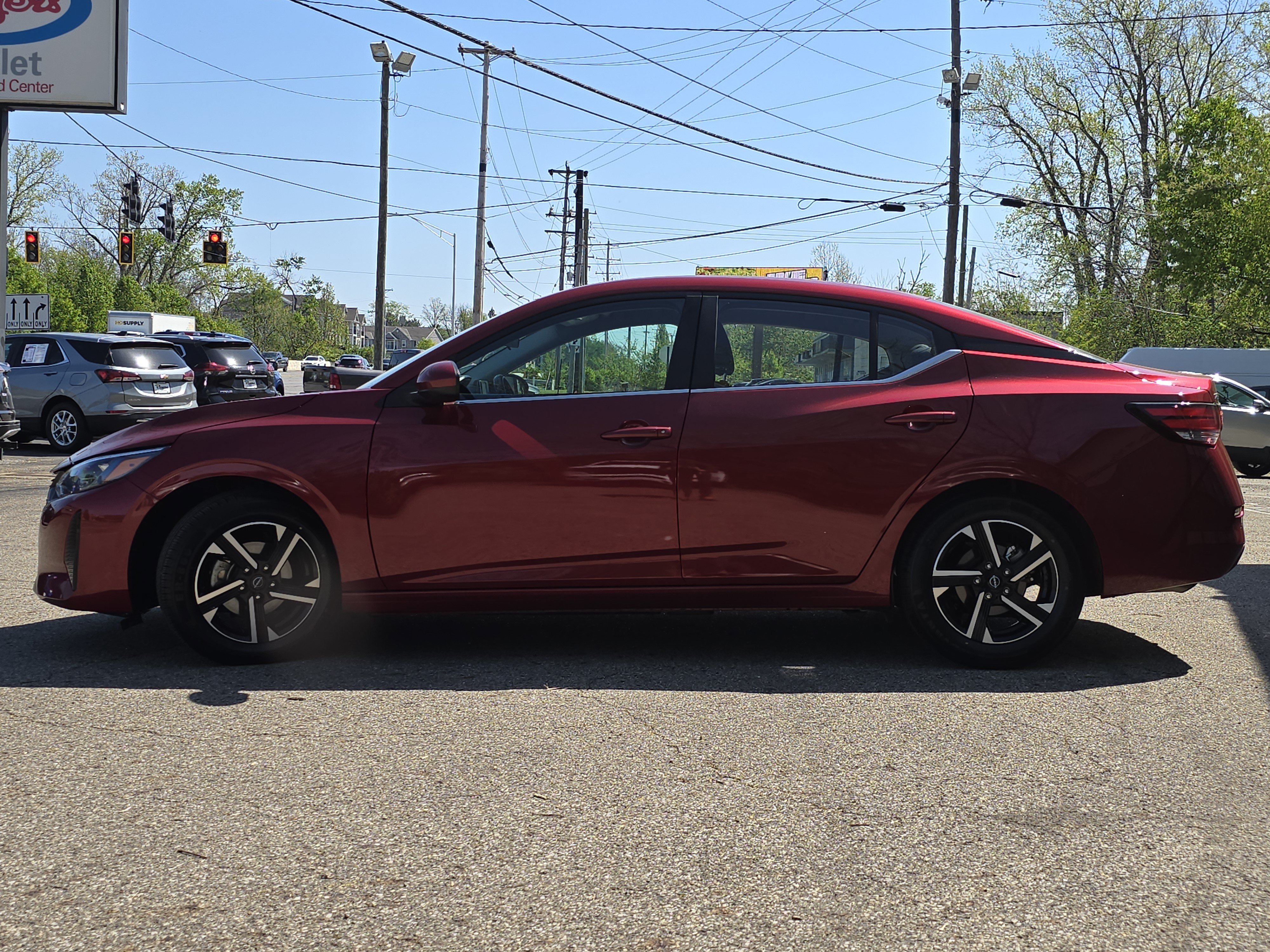 Used 2024 Nissan Sentra SV FWD image 4