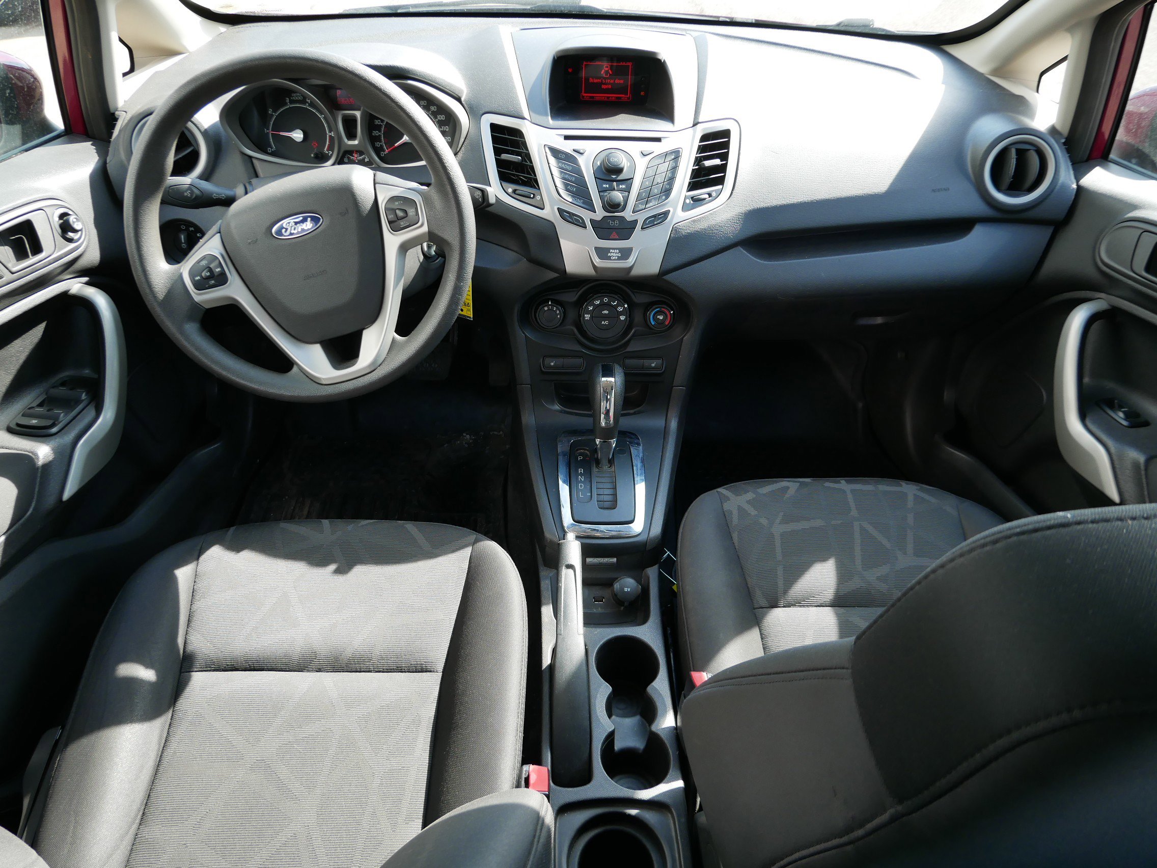 Used 2011 Ford Fiesta SE w/ 203A Rapid Spec Order Code image 9