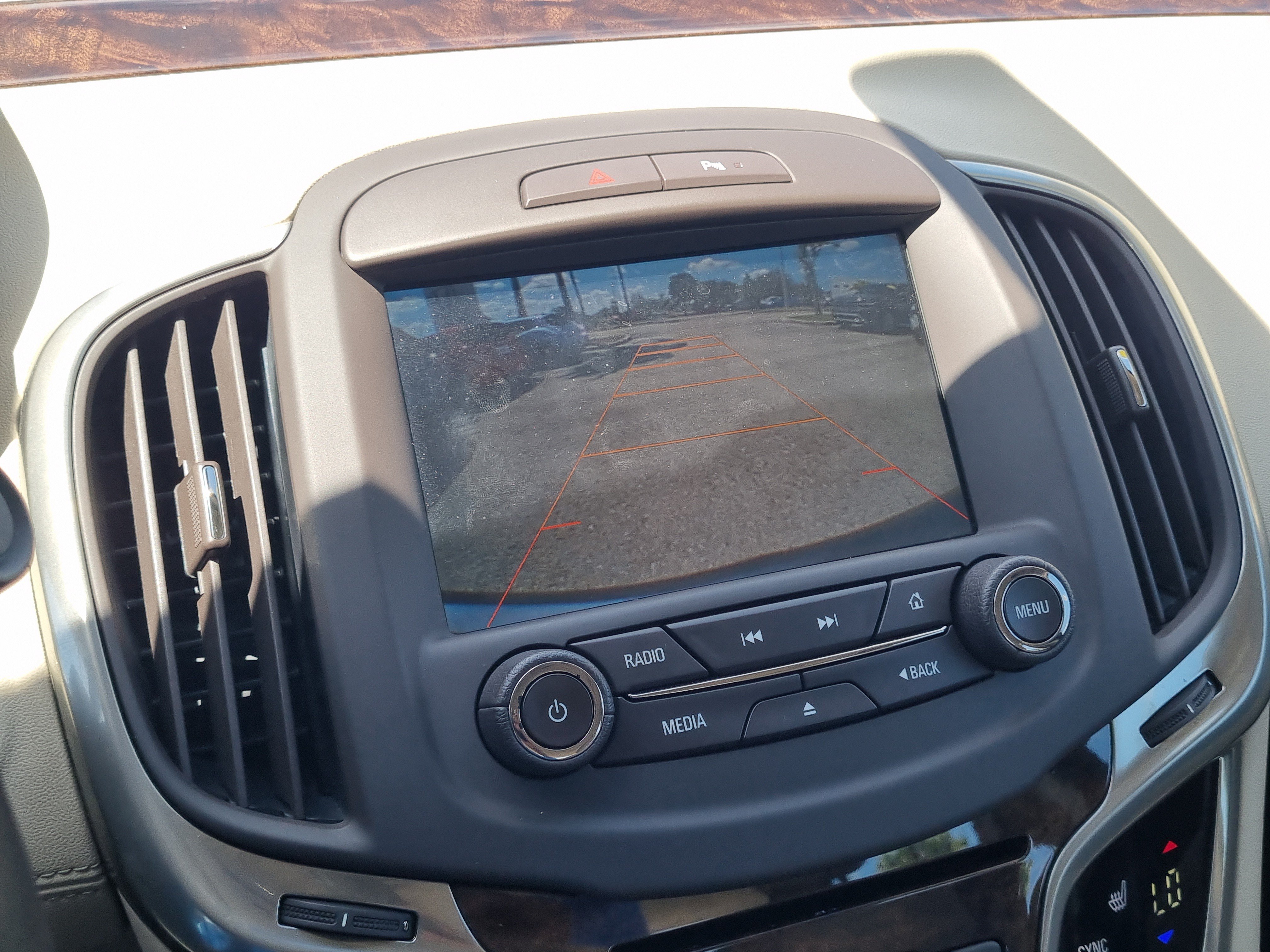 Used 2014 Buick LaCrosse Leather FWD image 31