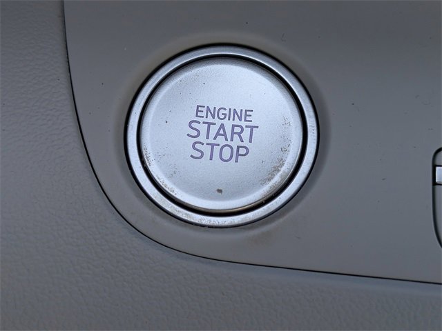 Used 2023 Hyundai Elantra Limited image 31