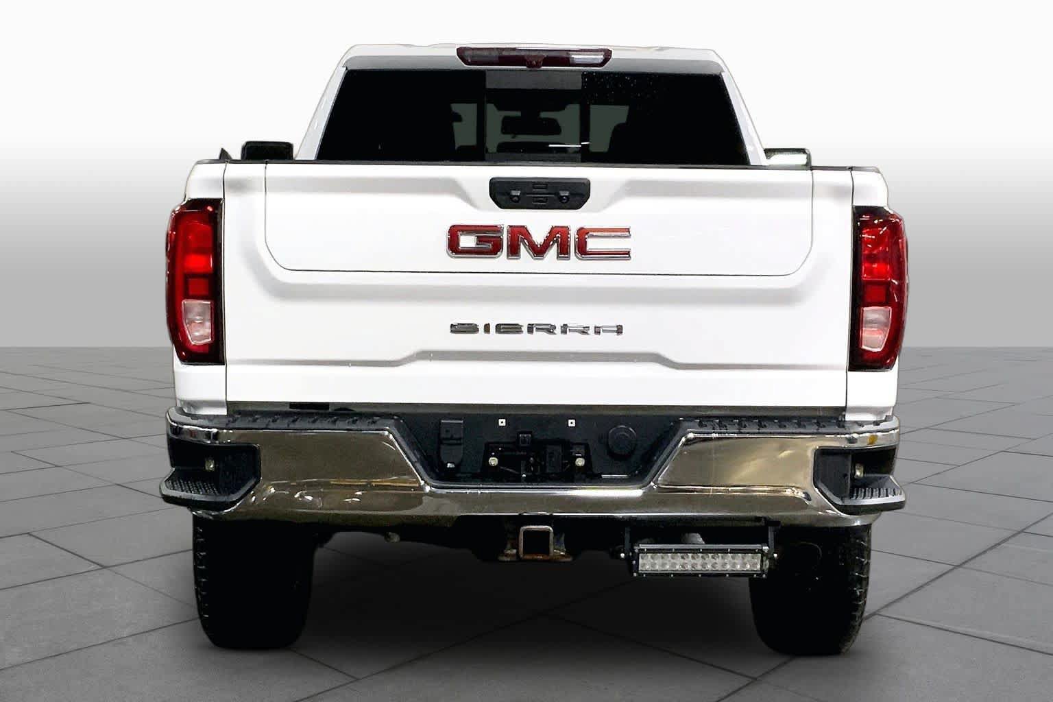 Used 2022 GMC Sierra 2500 SLE w/ SLE Value Package; AWD/4WD image 5
