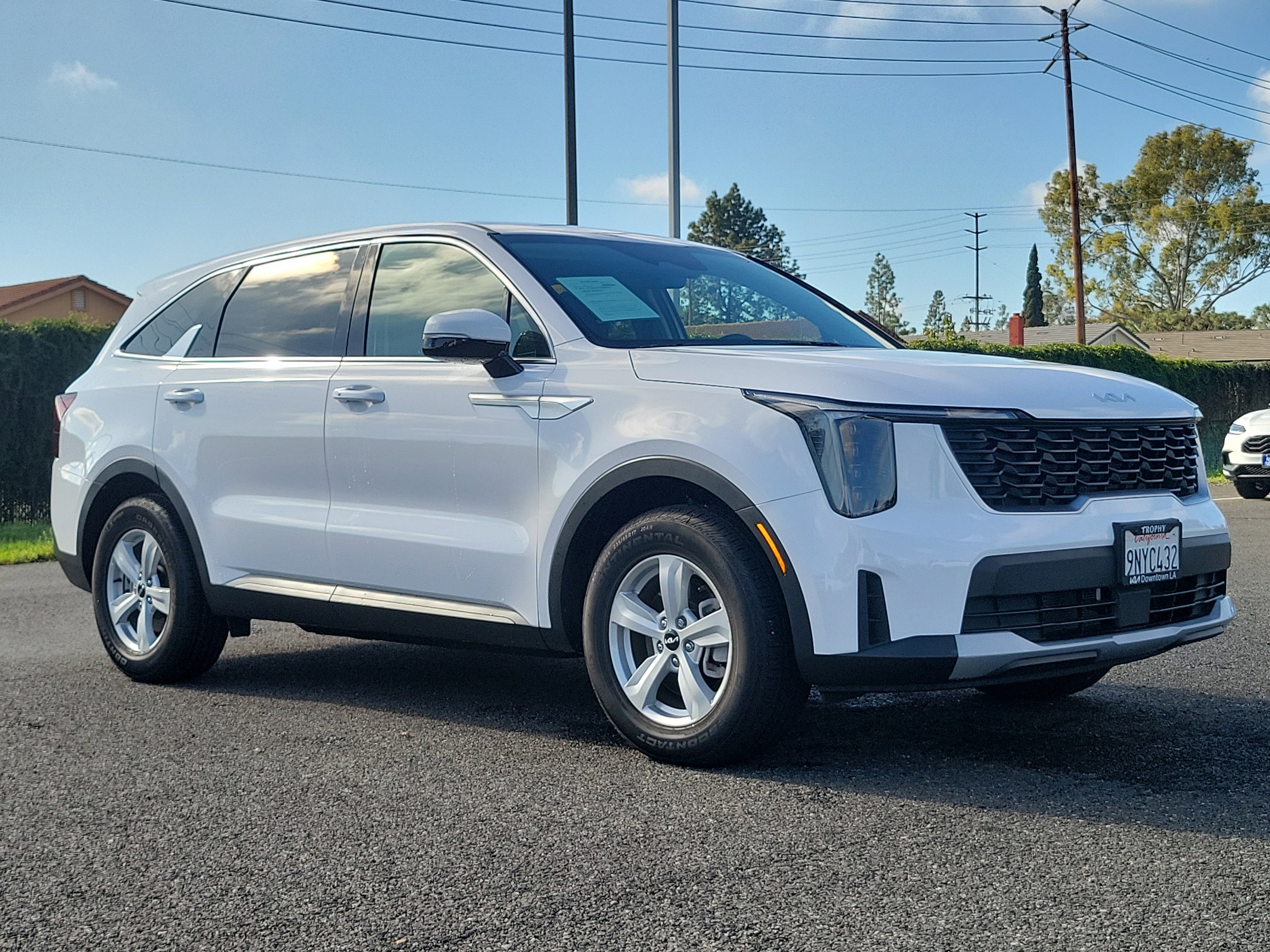 Used 2024 Kia Sorento LX image 32