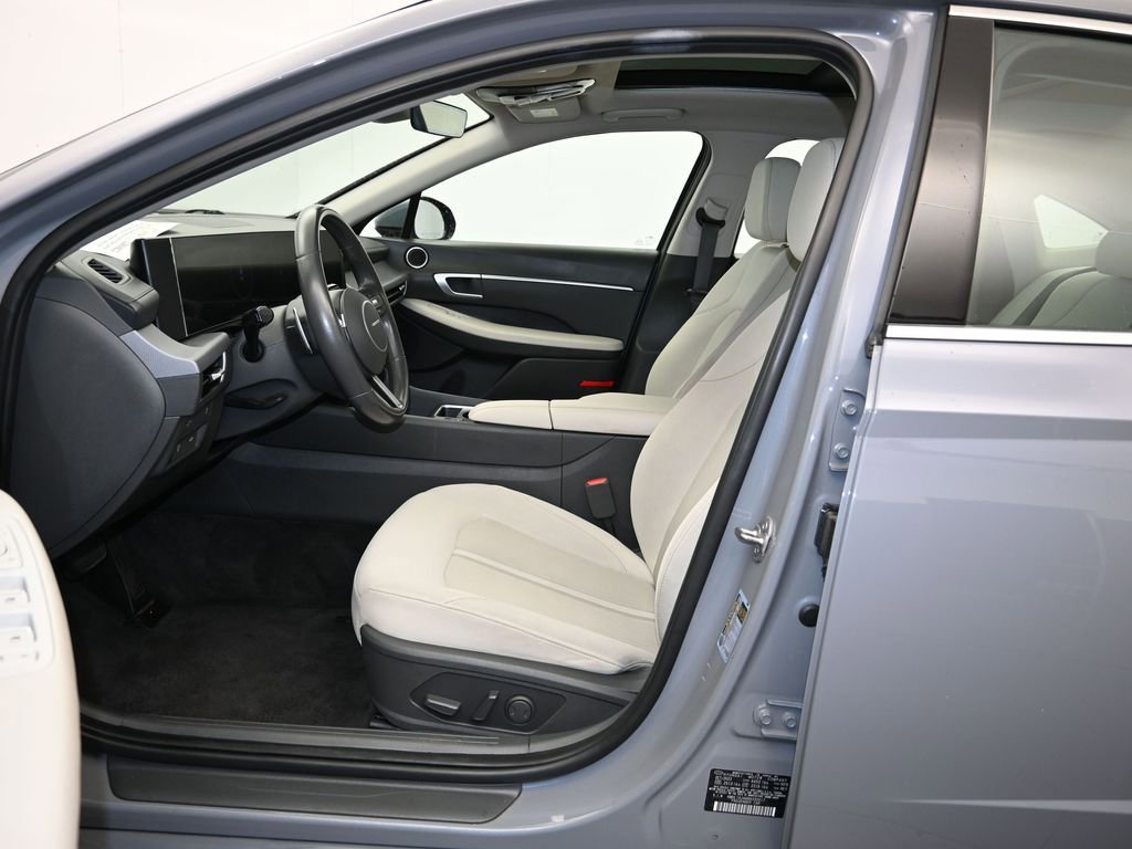 Used 2024 Hyundai Sonata SEL w/ Convenience Package FWD image 21