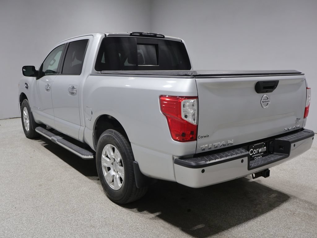 Used 2017 Nissan Titan SV AWD/4WD image 6