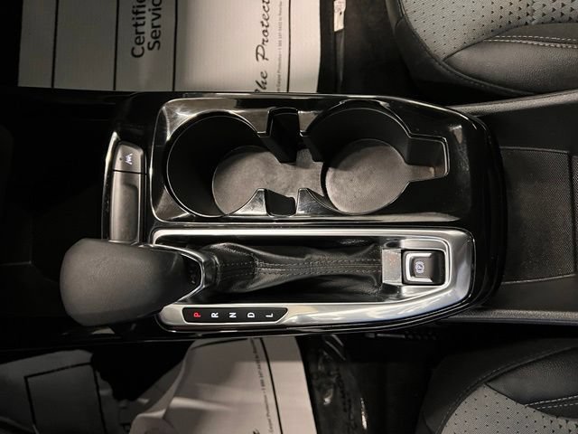 Certified 2025 Chevrolet Trax LT FWD image 28