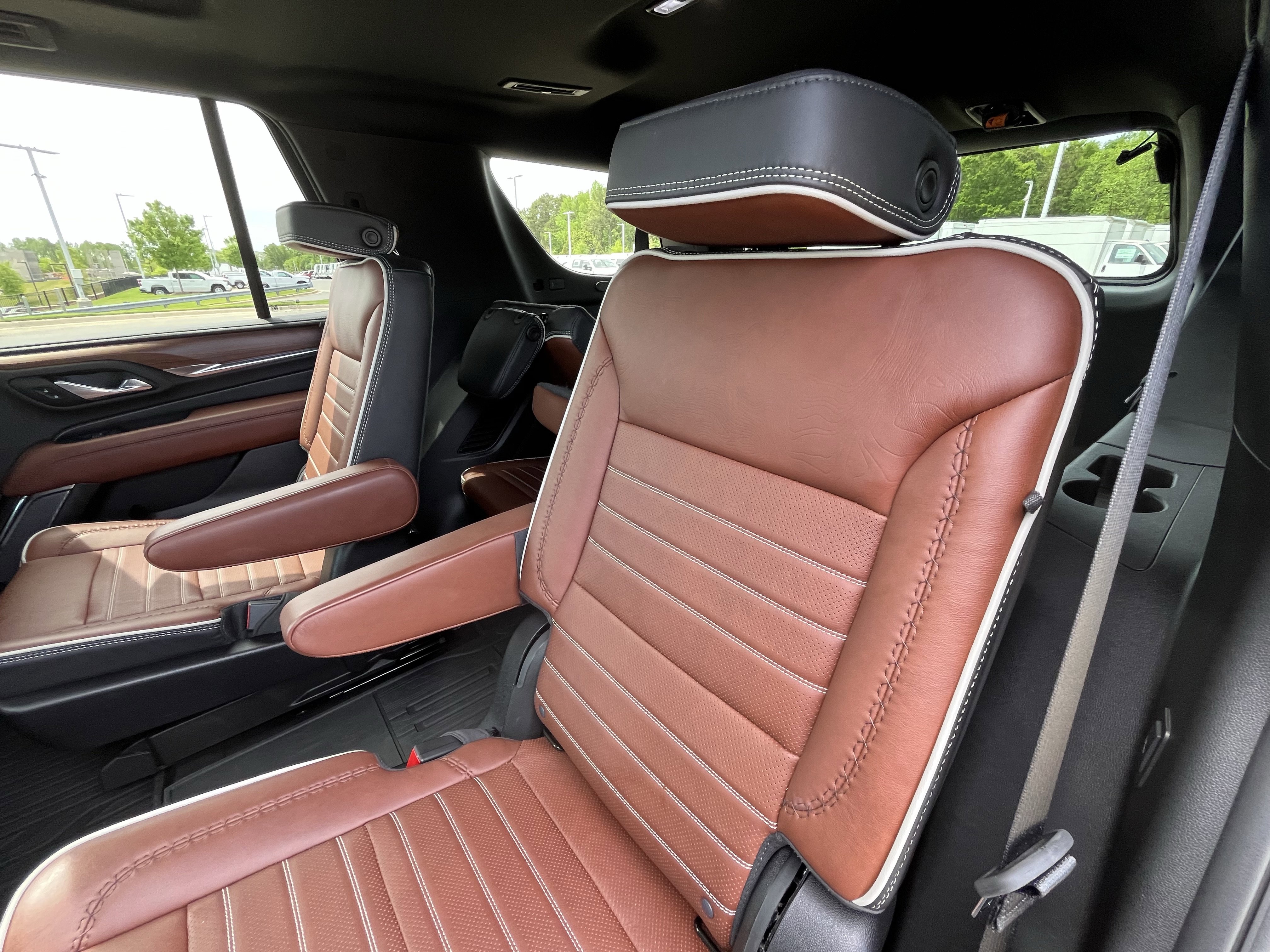 Used 2024 GMC Yukon Denali Ultimate image 28