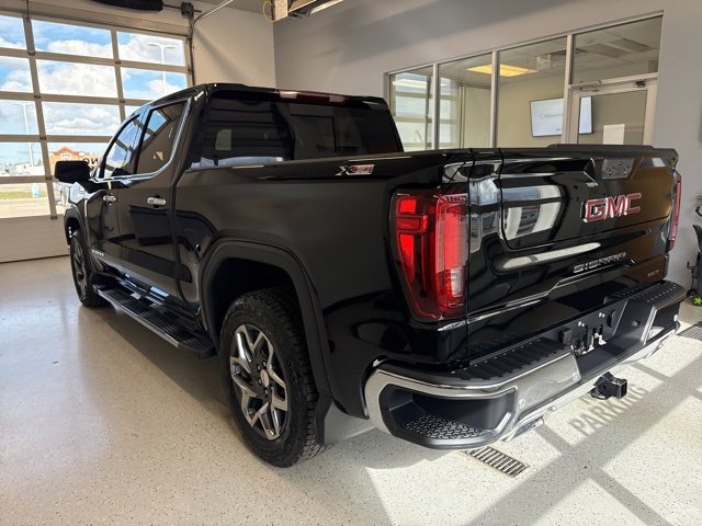 New 2026 GMC Sierra 1500 SLT w/ SLT Premium Package image 15