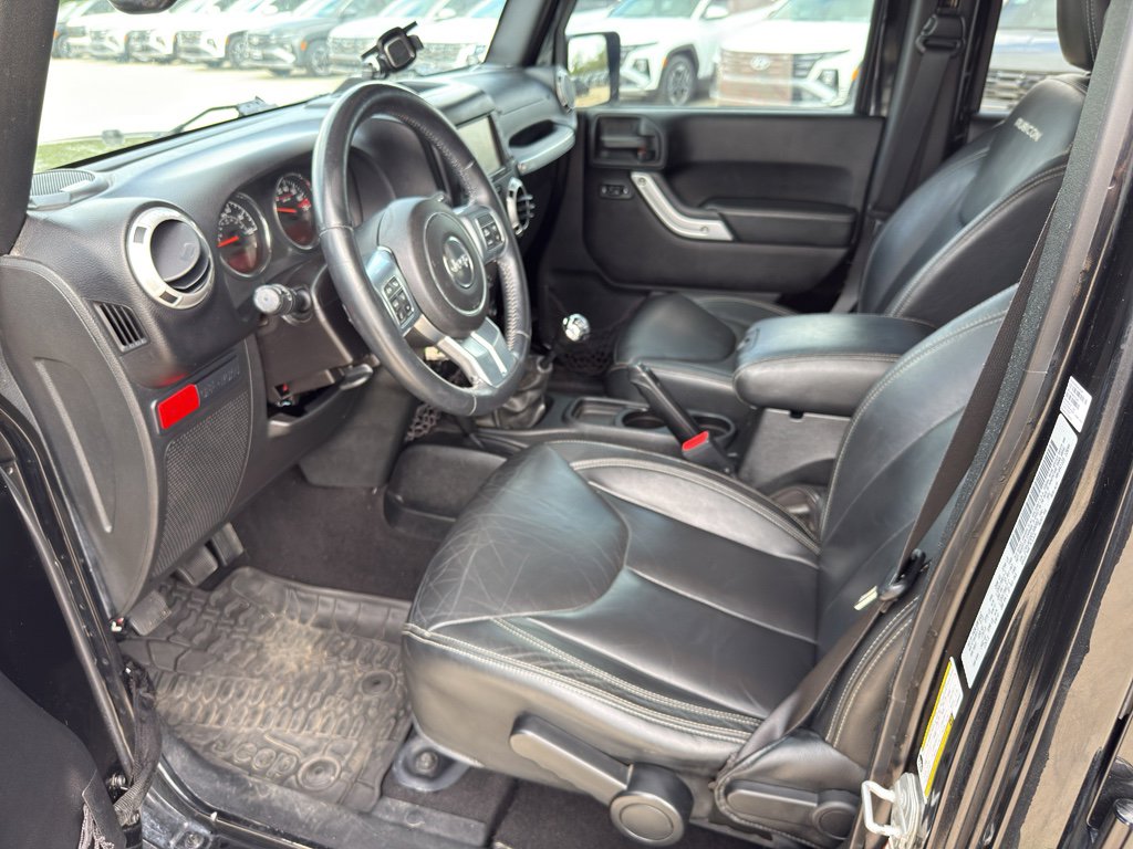 Used 2015 Jeep Wrangler Unlimited Rubicon AWD/4WD image 10
