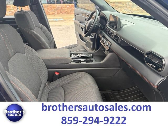 Used 2025 Honda Pilot Sport image 42