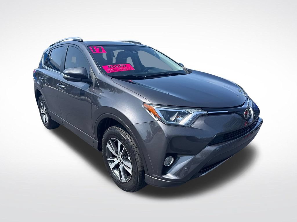 Used 2017 Toyota RAV4 XLE FWD image 7