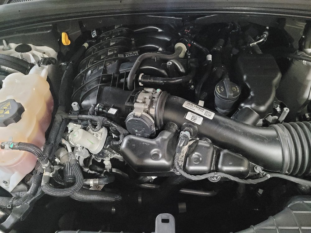 Used 2023 Jeep Grand Cherokee Limited w/ Black Appearance Package image 30