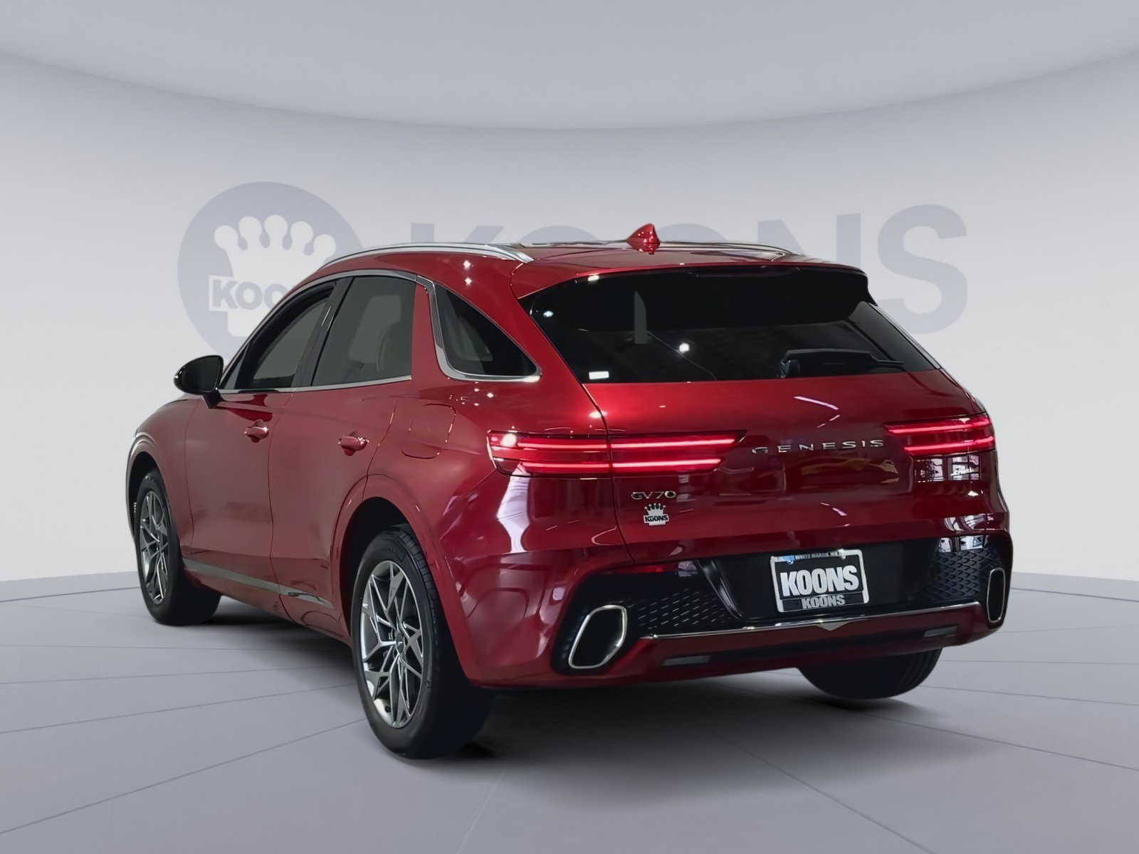 Used 2023 Genesis GV70 2.5T w/ Select Package AWD/4WD image 10