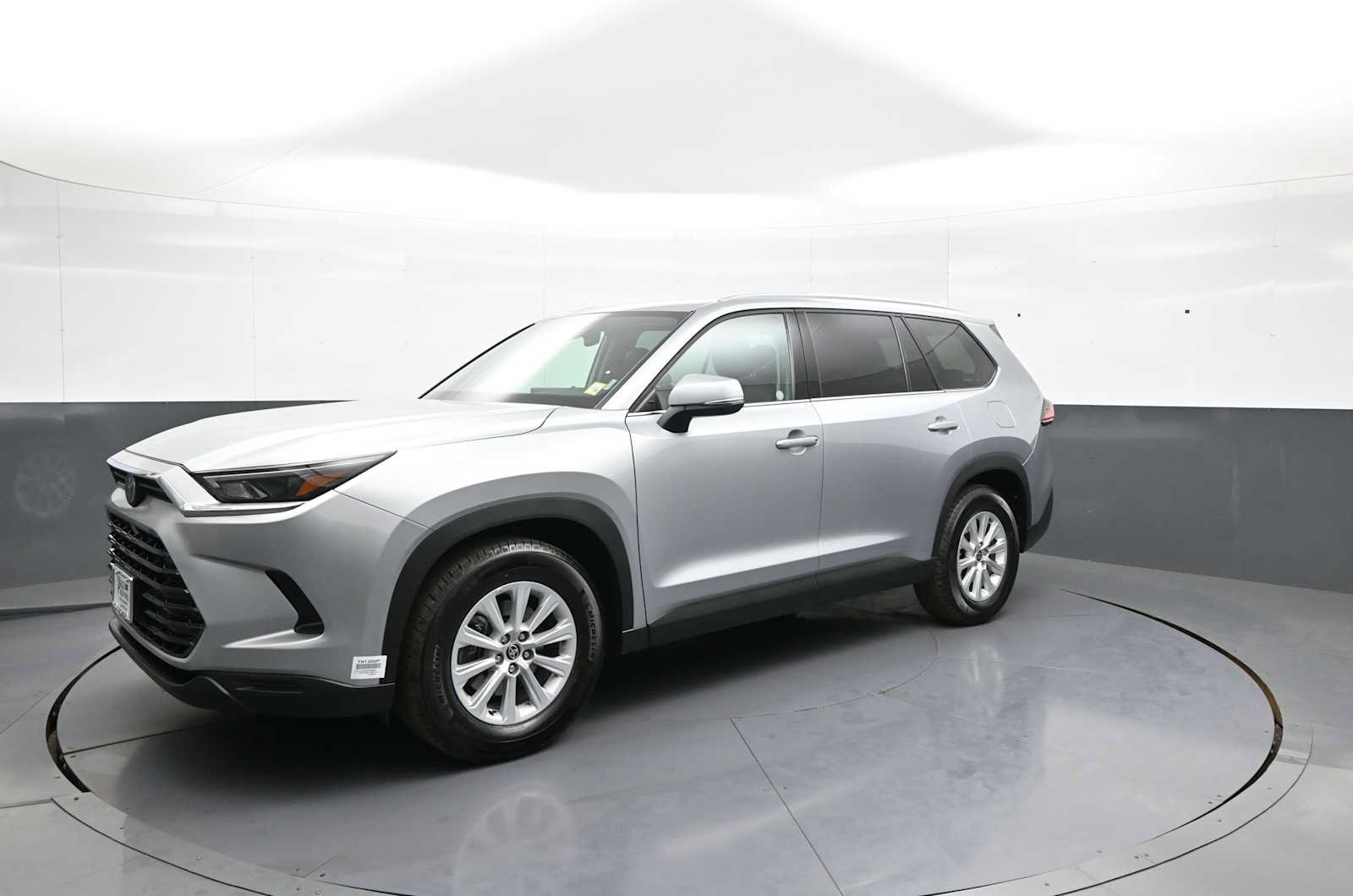 Certified 2025 Toyota Grand Highlander AWD image 10