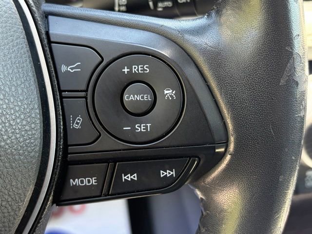 Used 2019 Toyota RAV4 Limited w/ Cold Weather Package FWD image 19