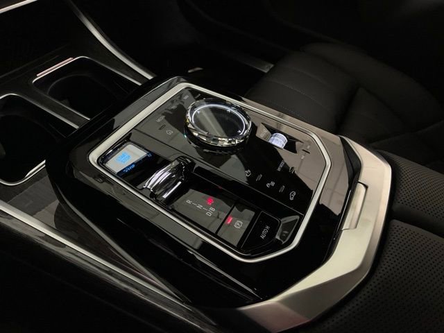 Used 2024 BMW i7 eDrive50 RWD image 13