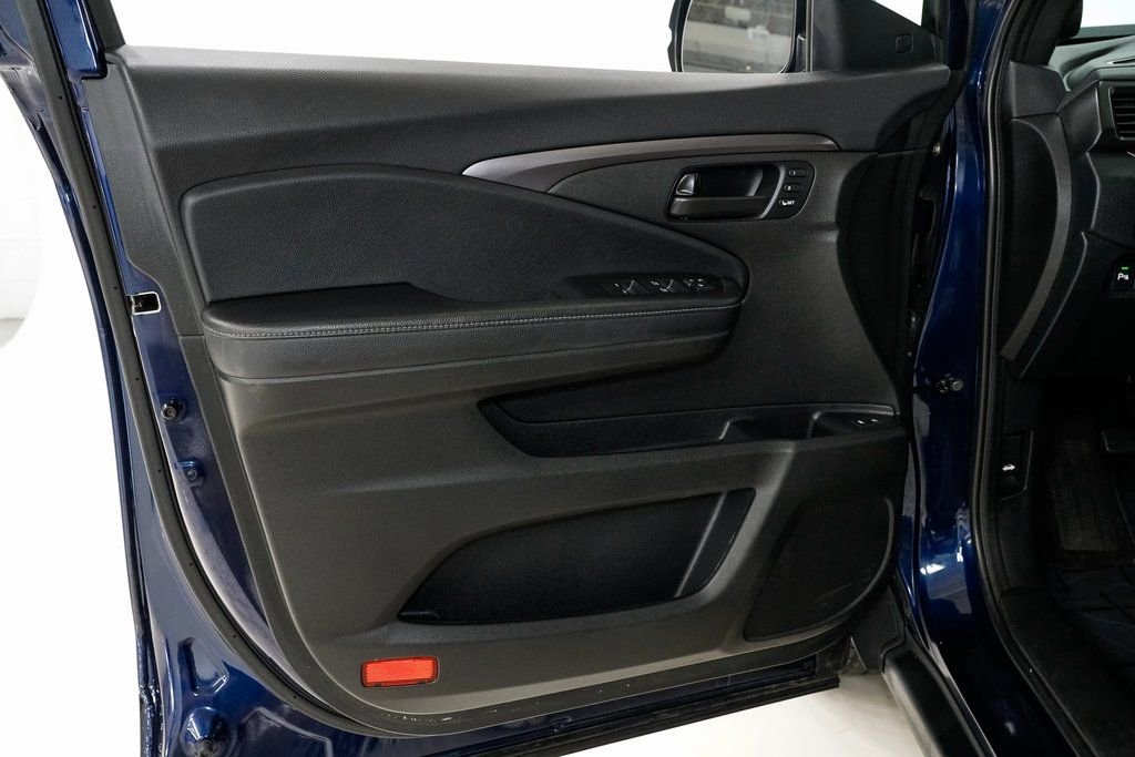 Used 2023 Honda Passport EX-L image 7