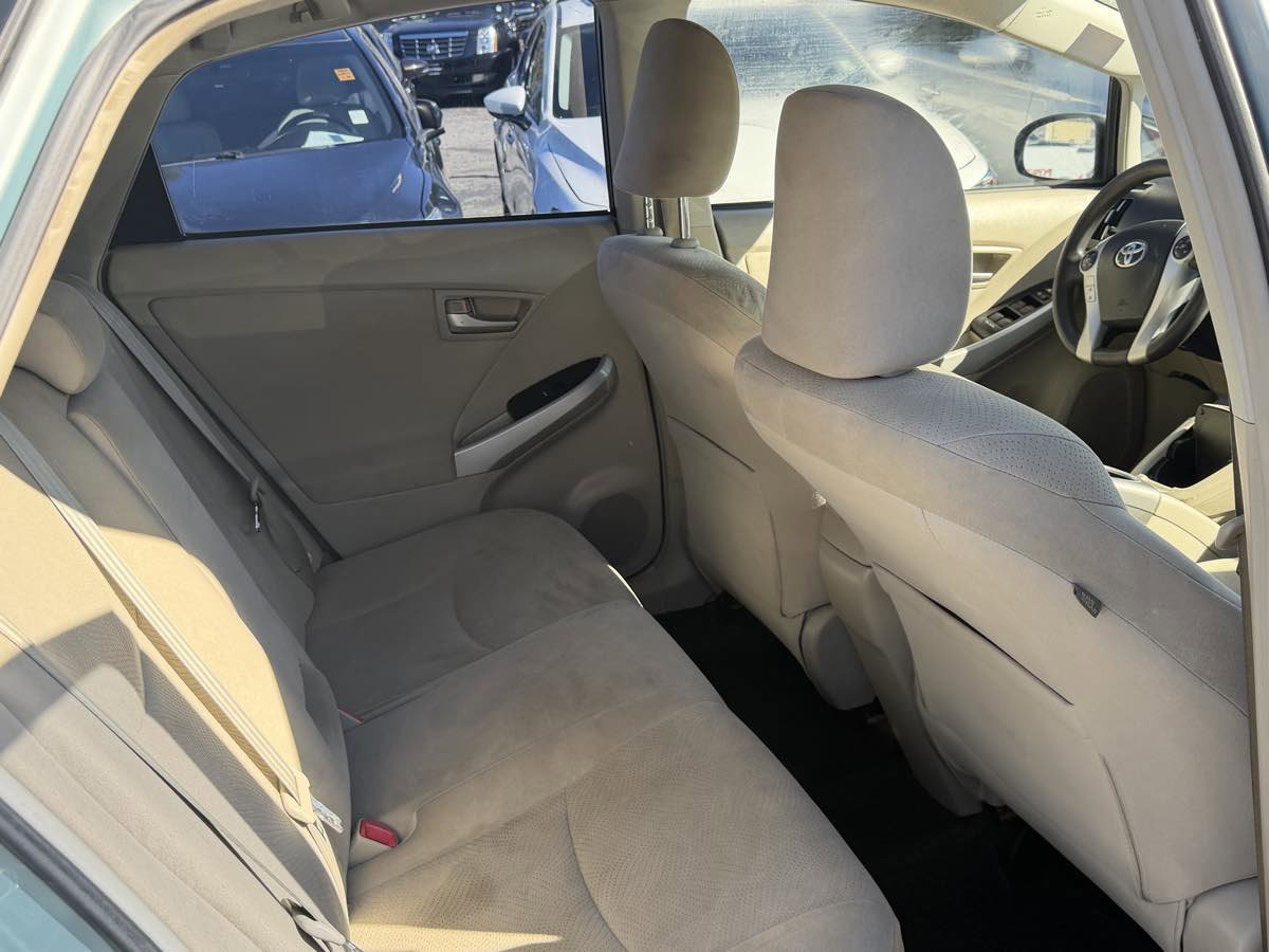 Used 2012 Toyota Prius Two image 11