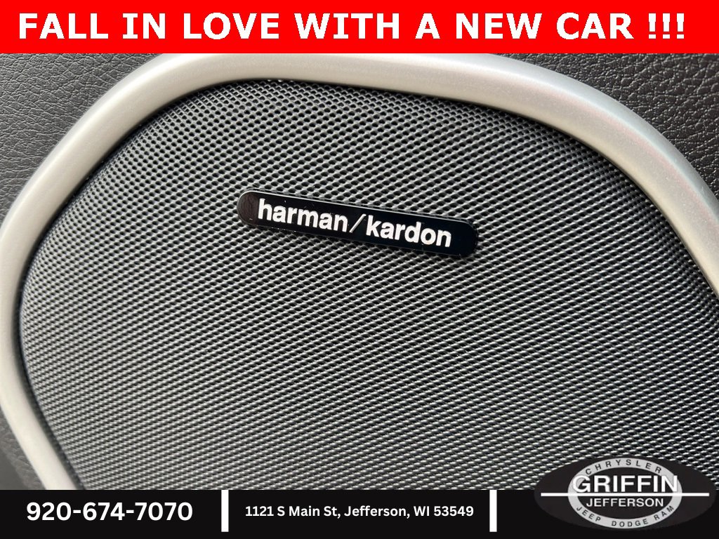 Used 2020 Jeep Grand Cherokee Summit image 32