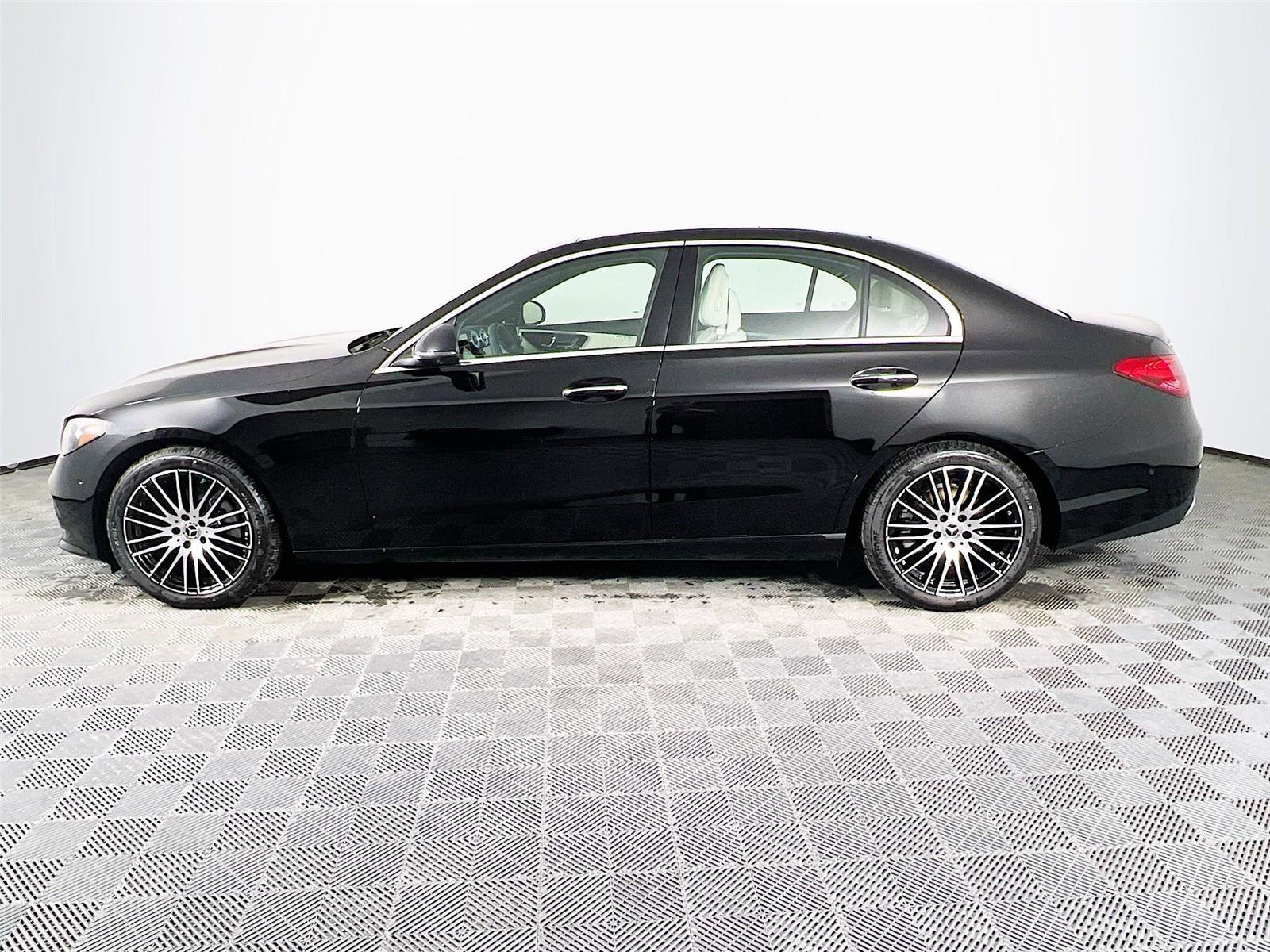 New 2026 Mercedes-Benz C 300 4MATIC Sedan image 3