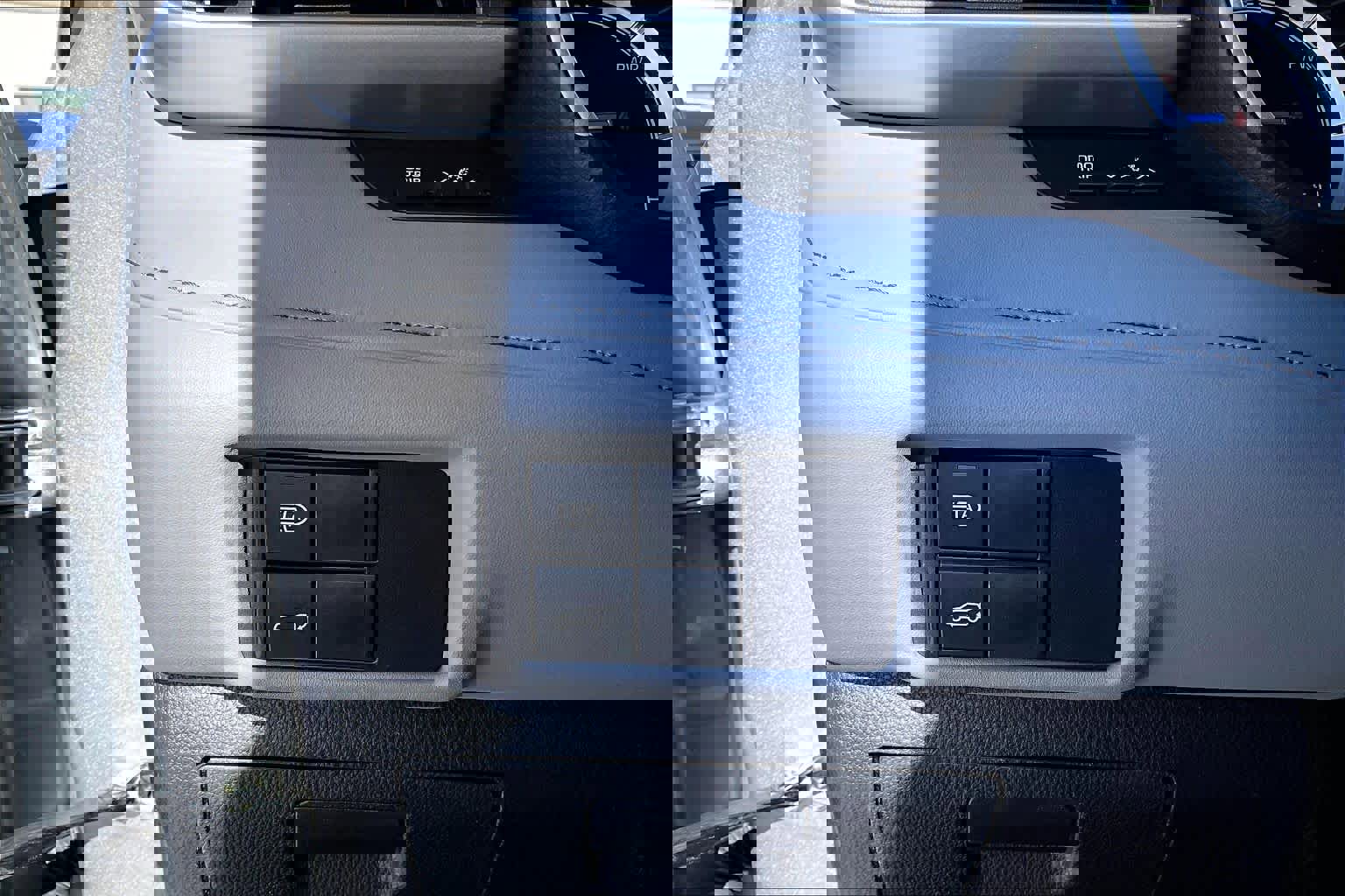 Used 2022 Toyota Highlander XLE image 33