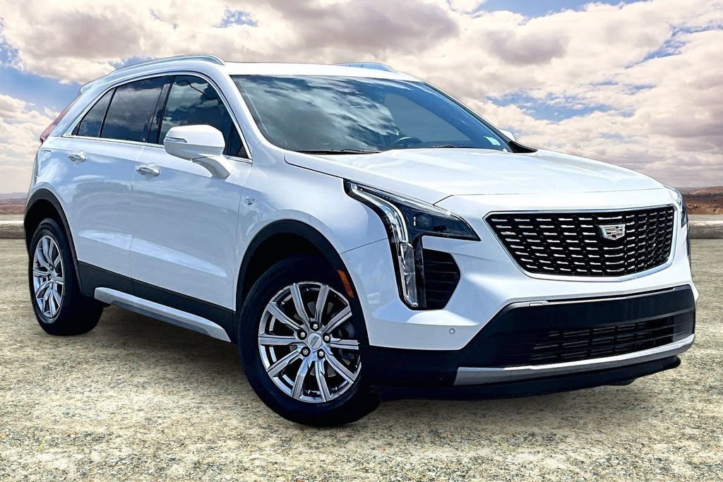 Used 2022 Cadillac XT4 Premium Luxury AWD/4WD image 1
