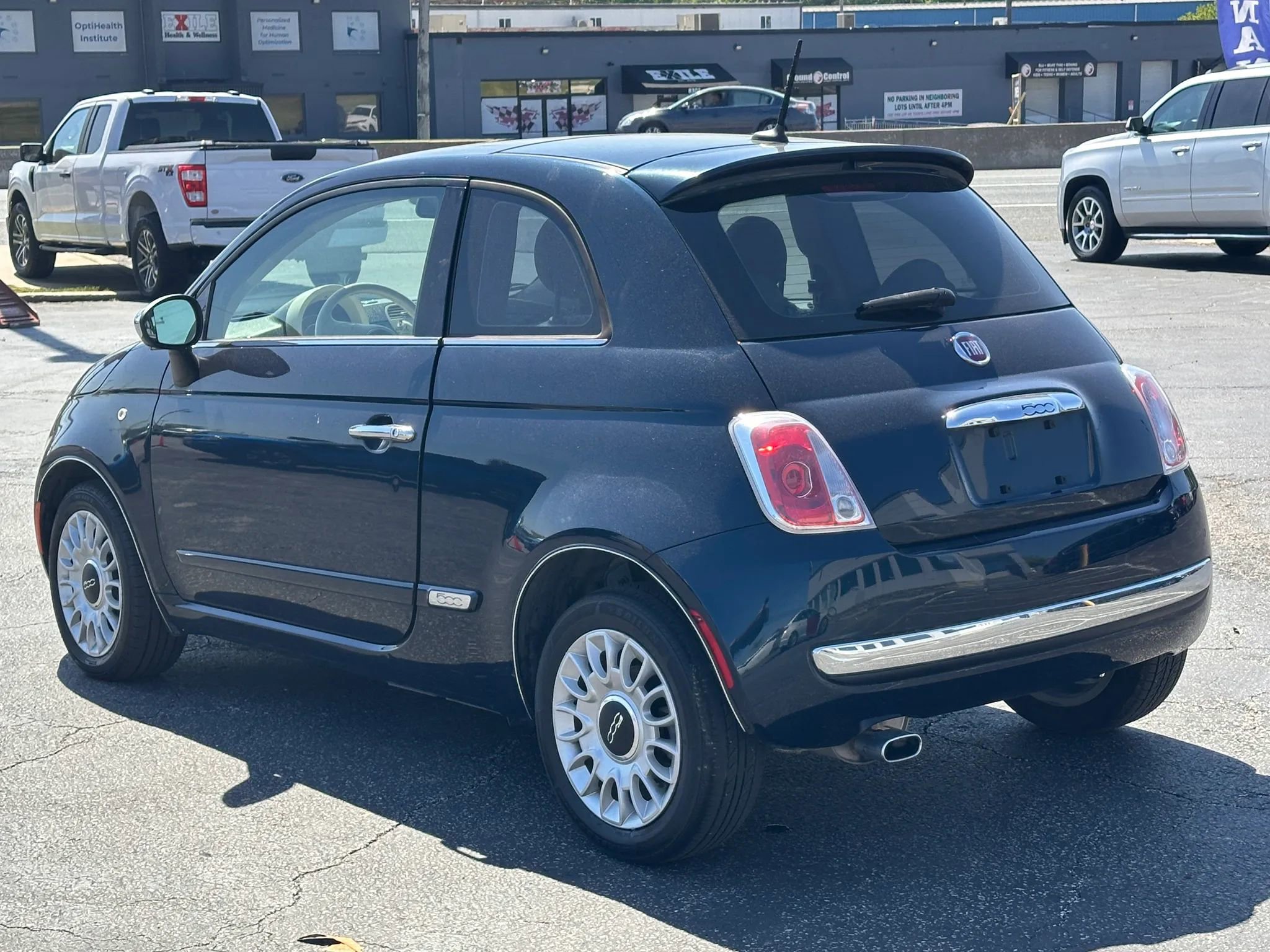 Used 2015 FIAT 500 Lounge w/ Luxury Leather Package FWD image 7