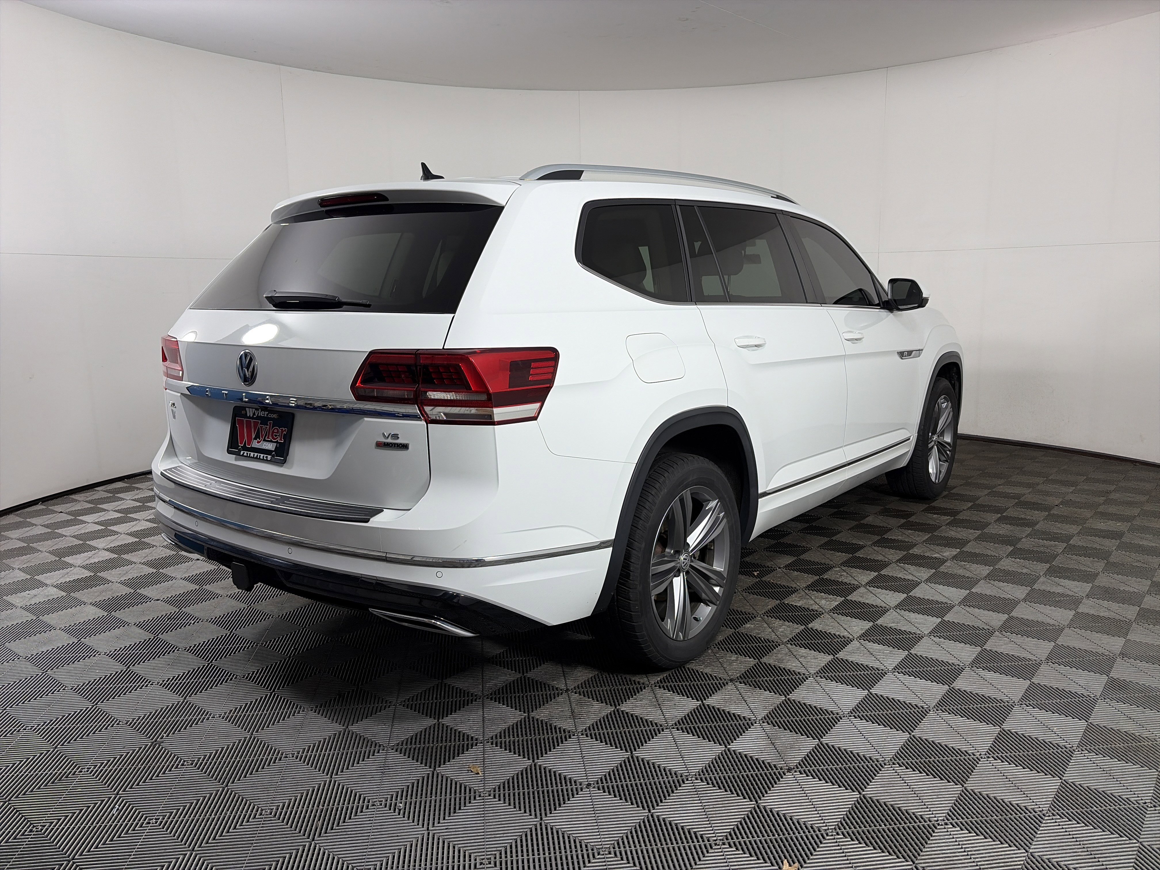 Used 2019 Volkswagen Atlas SEL R-Line image 22