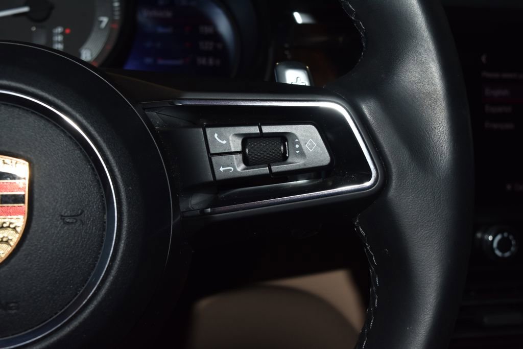 Used 2023 Porsche Macan Turbo image 11