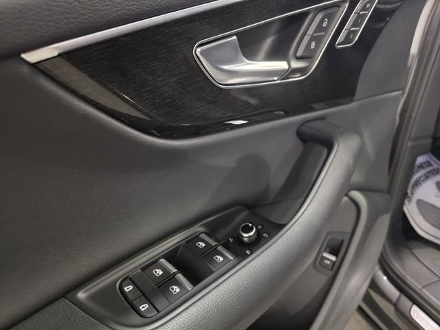 Used 2025 Audi Q7 2.0T Premium image 12