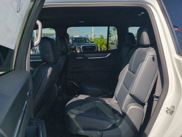 New 2027 GMC Acadia Elevation w/ Black Edition AWD/4WD image 25
