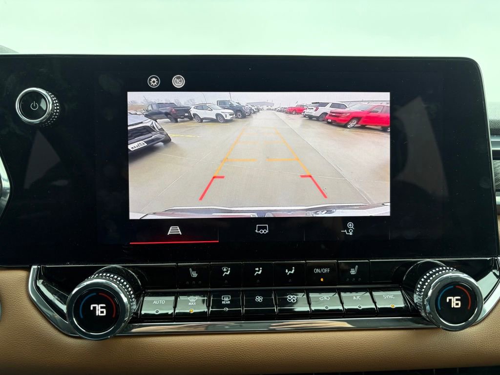 Used 2023 GMC Canyon AT4 image 25