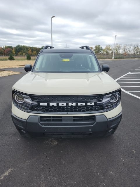 New 2025 Ford Bronco Sport Outer Banks w/ Outer Banks Tech Package+ AWD/4WD video 3